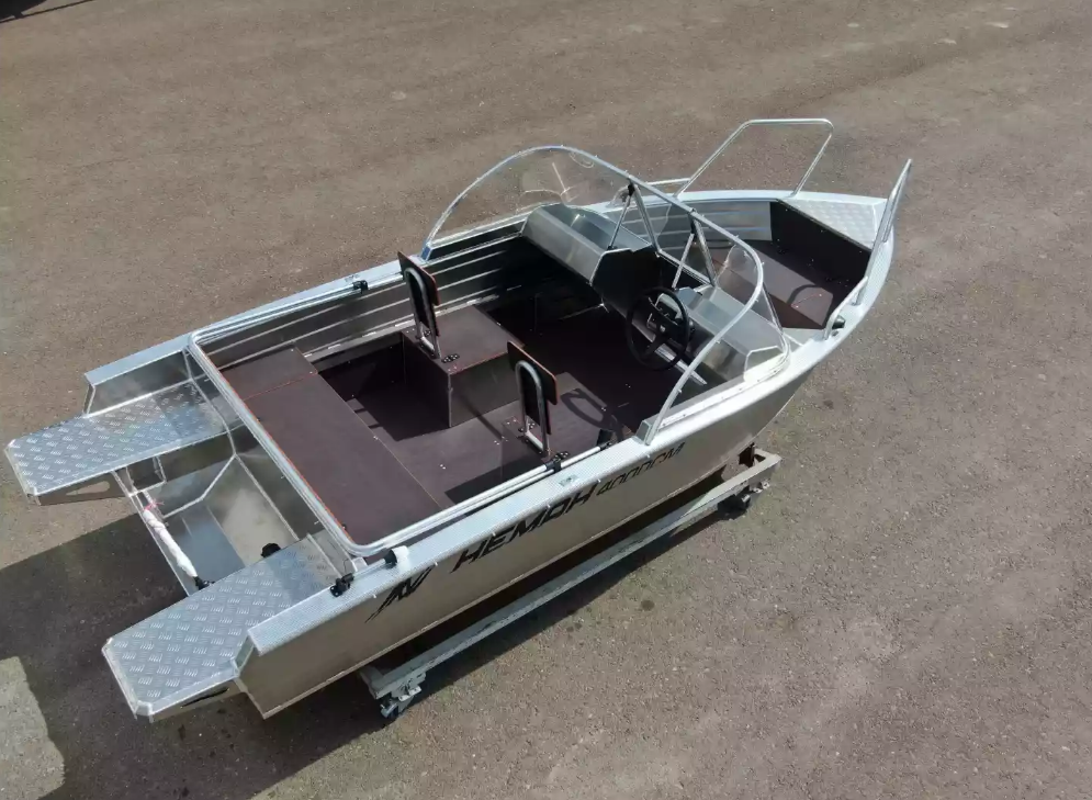 Алюминиевая лодка  Неман-400 DCM NEW в Якутске