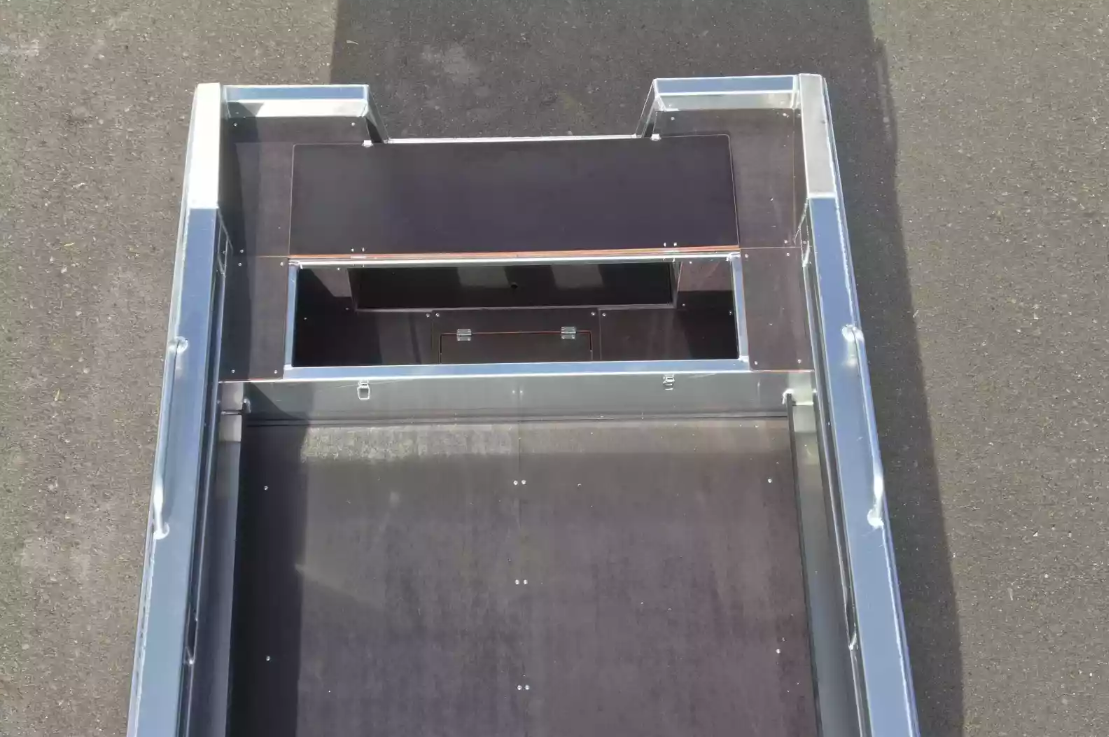 Алюминиевая лодка  Неман-480 Р в Якутске