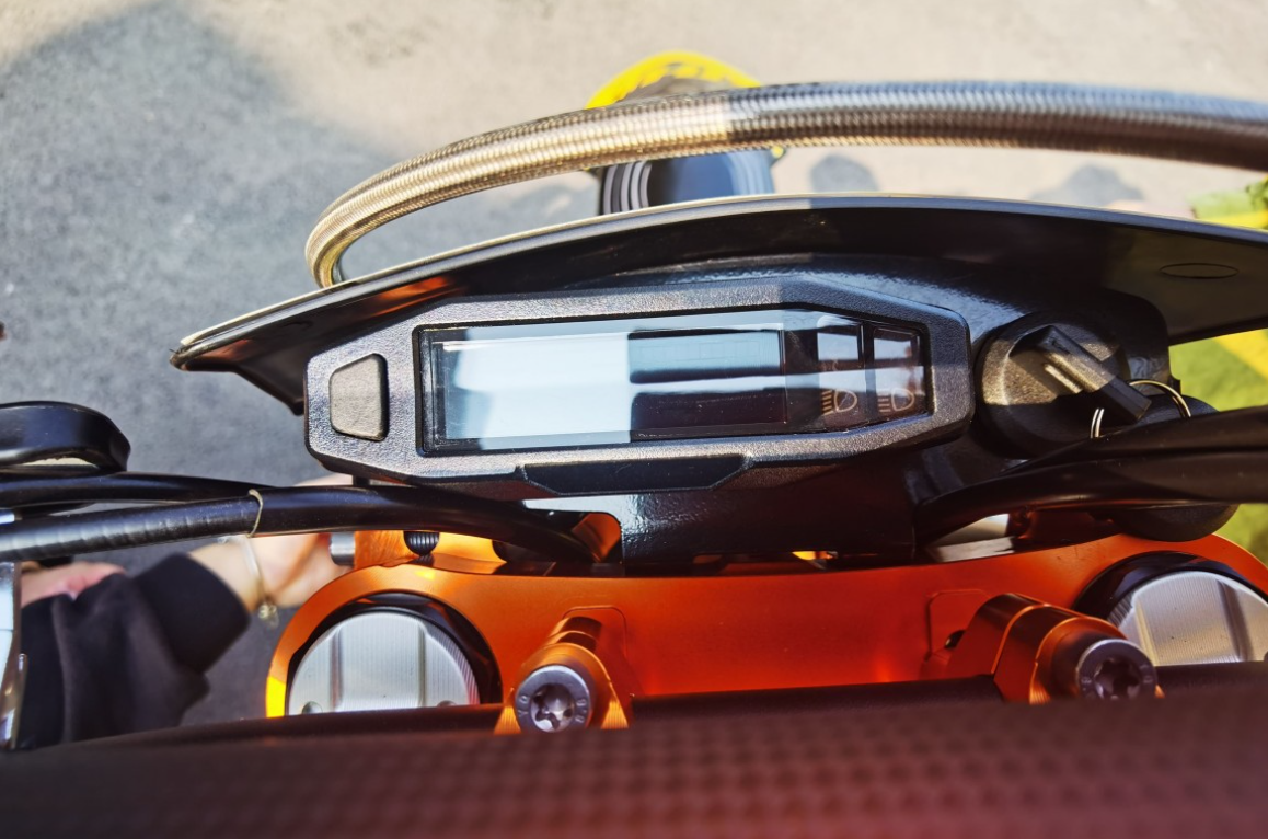 Мотоцикл JHLMOTO JHL Z8 NC300S (182-MN) в Якутске