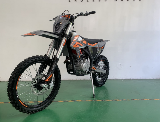 Мотоцикл JHLMOTO JHL LX4 CB300RL (175FMN) в Якутске