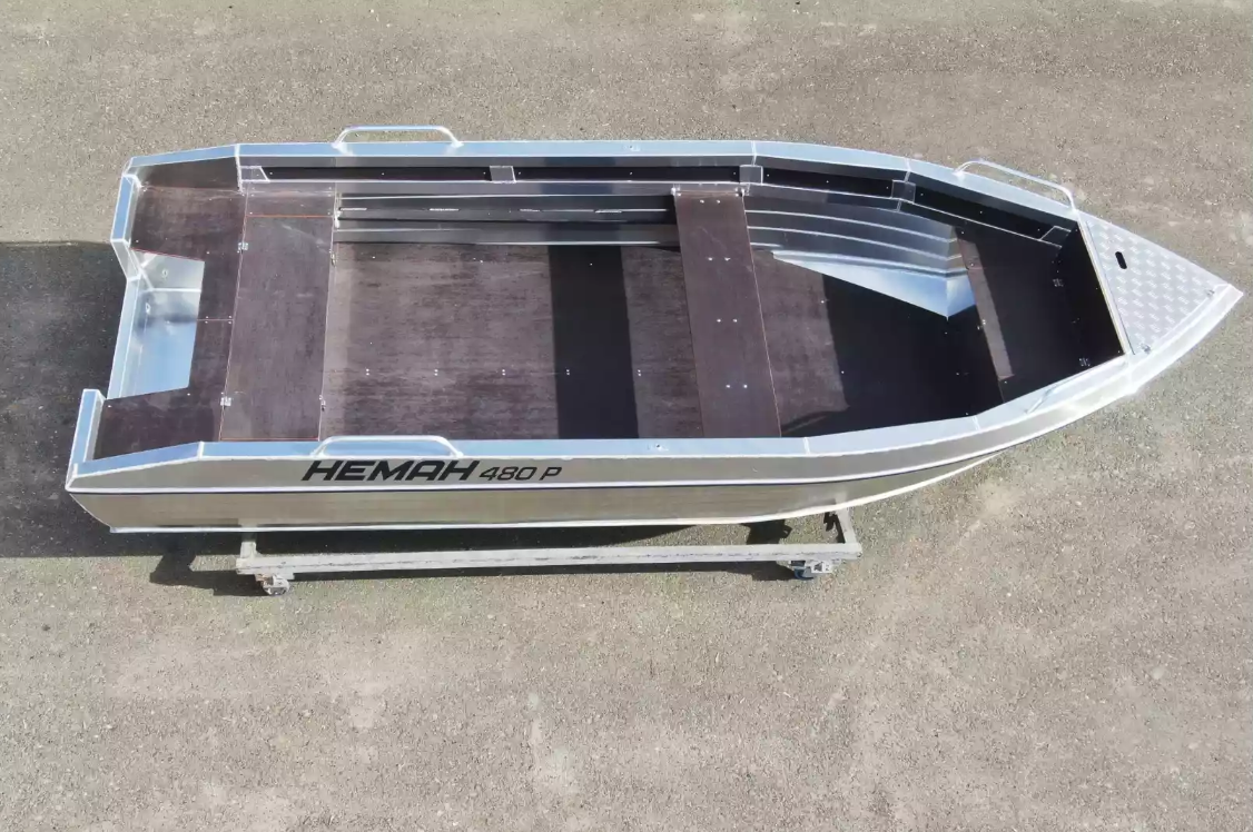 Алюминиевая лодка  Неман-480 Р в Якутске