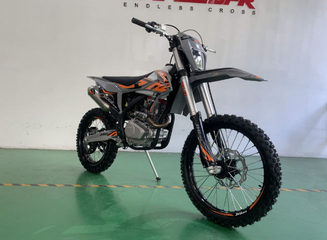 Мотоцикл JHLMOTO JHL LX4 CB300RL (175FMN) в Якутске