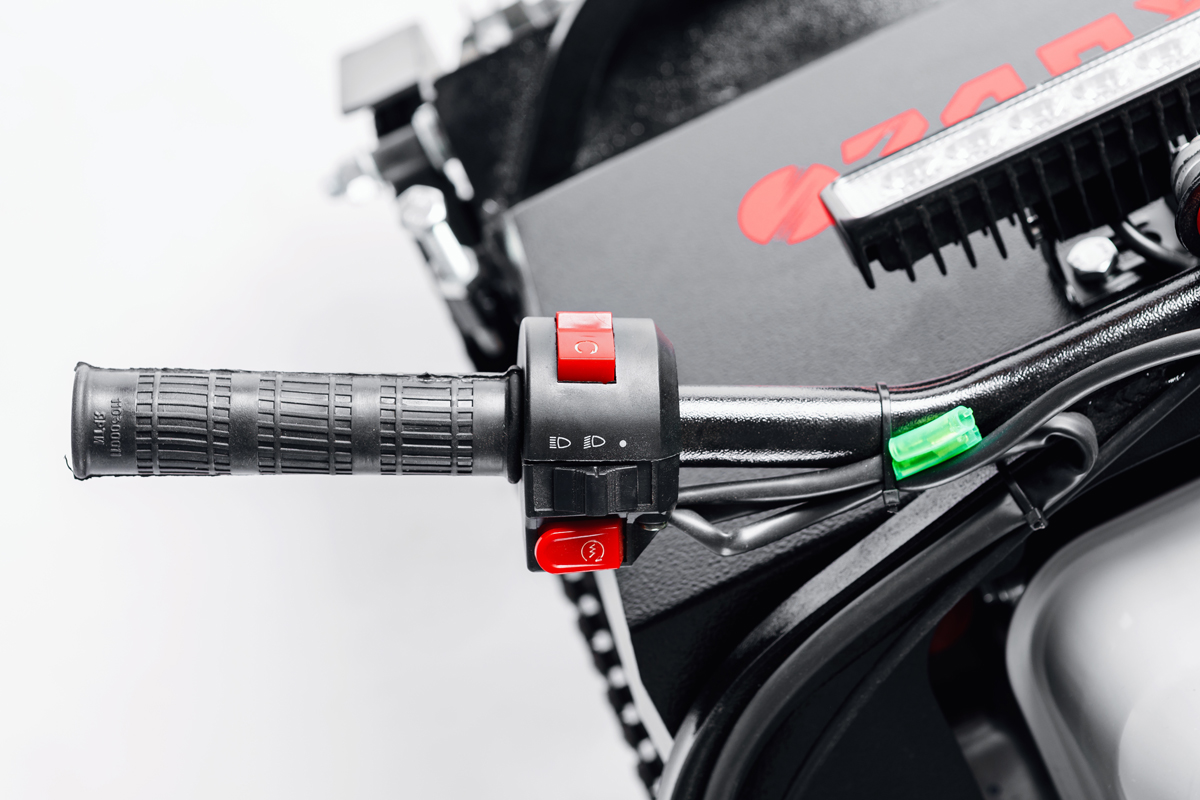 МОТОБУКСИРОВЩИК IKUDZO 1100/380 К8 в Якутске