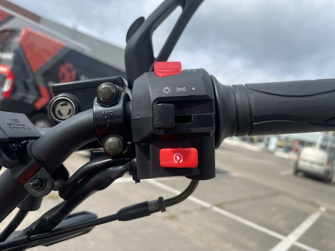 Мопед PROMAX CB150R (49) в Якутске