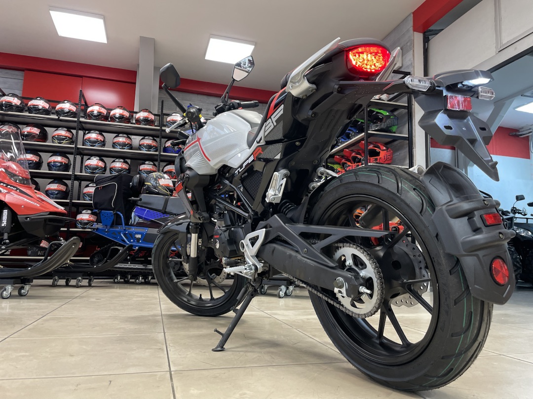 Мопед PROMAX CB150R (49) в Якутске