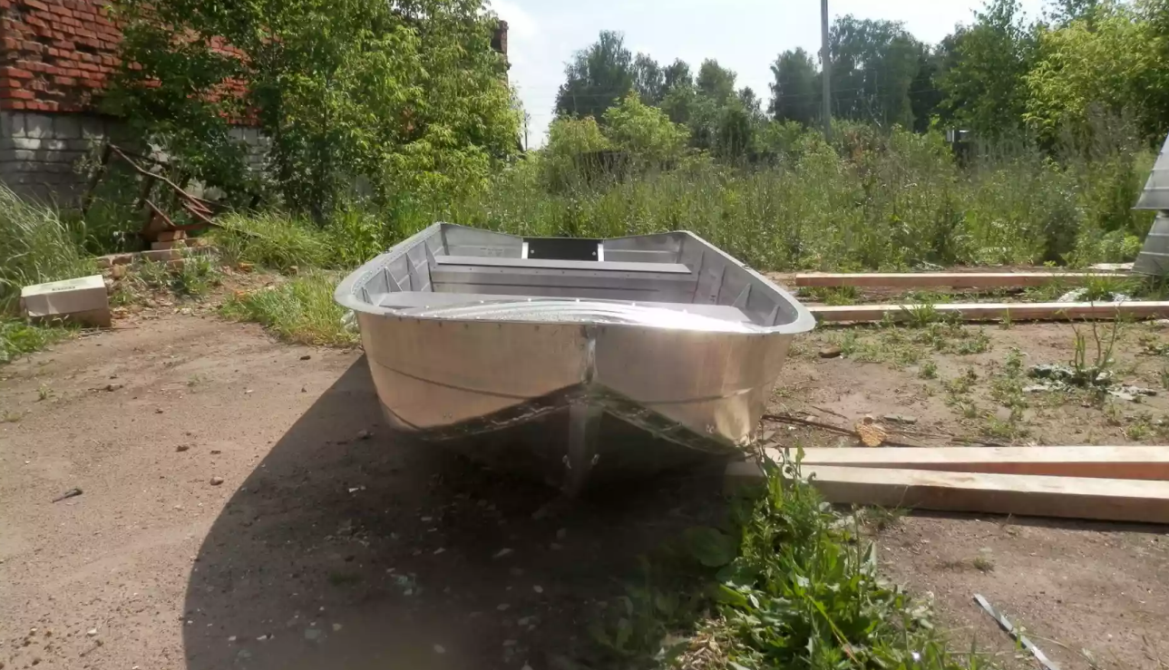 Алюминиевая лодка Вятка-Профи 32 в Якутске