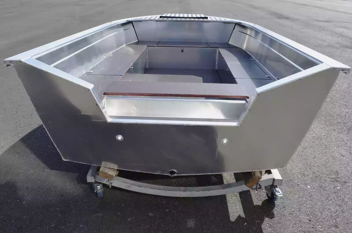 Алюминиевая лодка Неман-400 Р PRO в Якутске