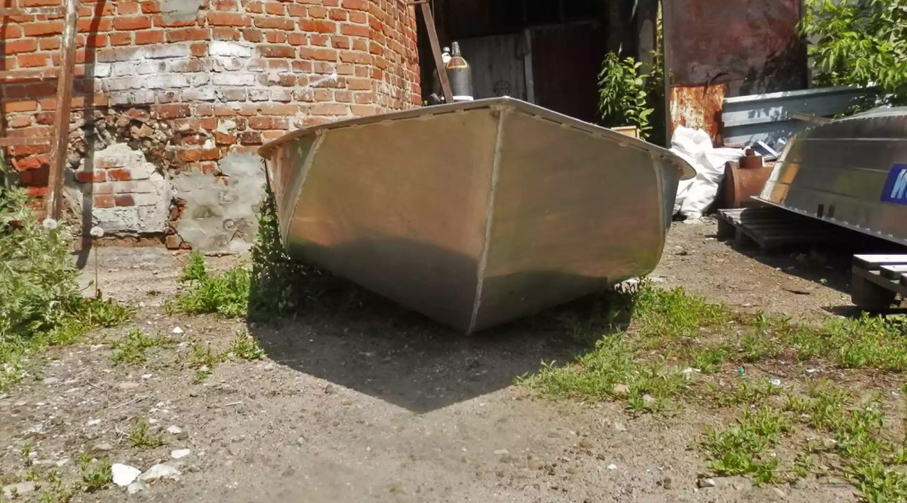 Алюминиевая лодка Вятка-Профи Вариант в Якутске