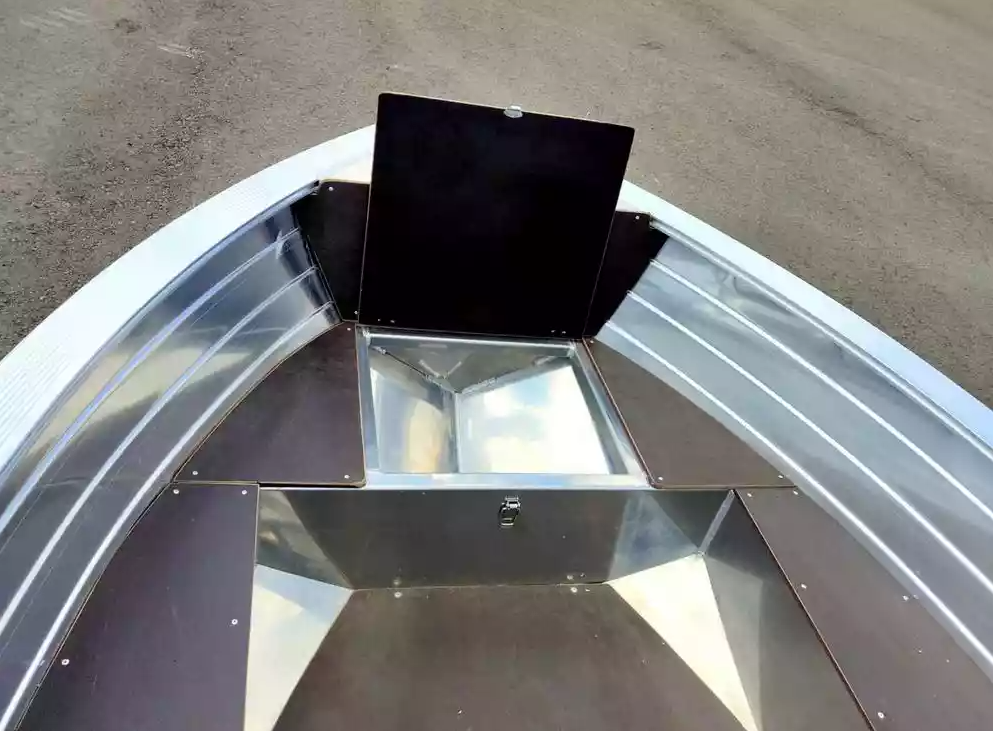 Алюминиевая лодка Неман-400 в Якутске