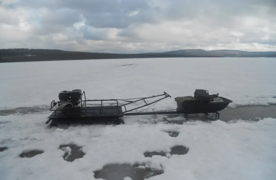 Мотобуксировщик AhtaR L 9 в Якутске