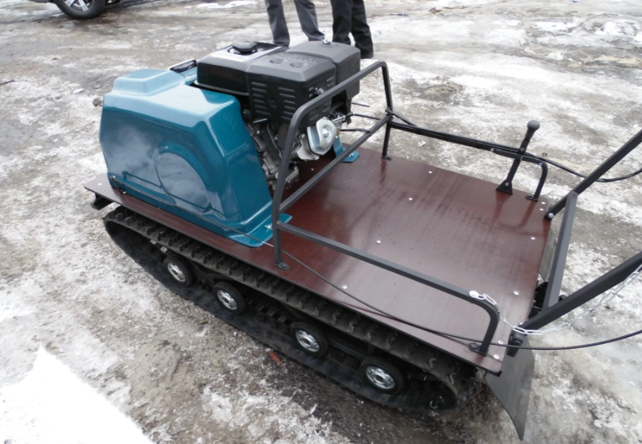 Мотобуксировщик AhtaR LR13 с реверс-вариатором Буран (задний ход) в Якутске