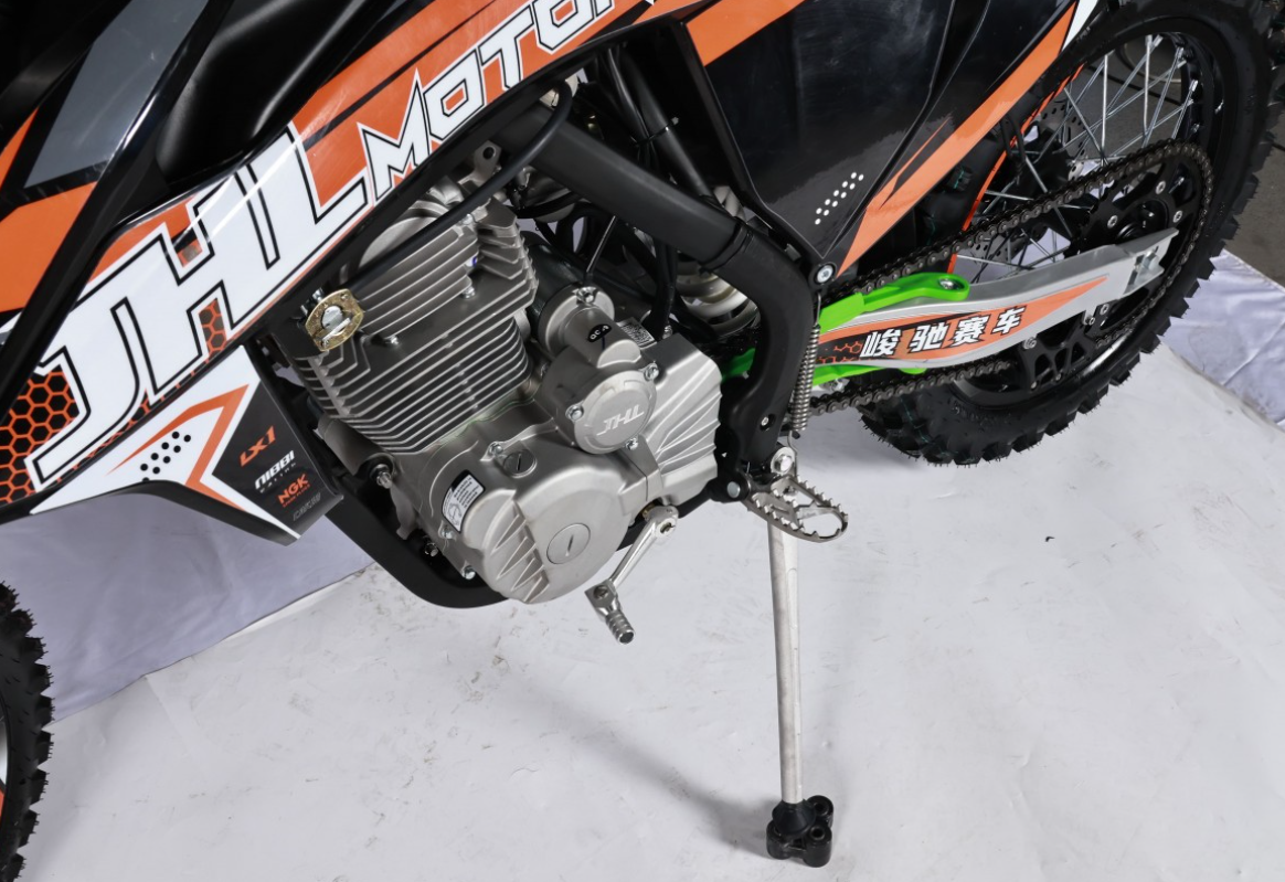 Мотоцикл JHLMOTO JHL LX1 CB250 (172FMM-3A) в Якутске