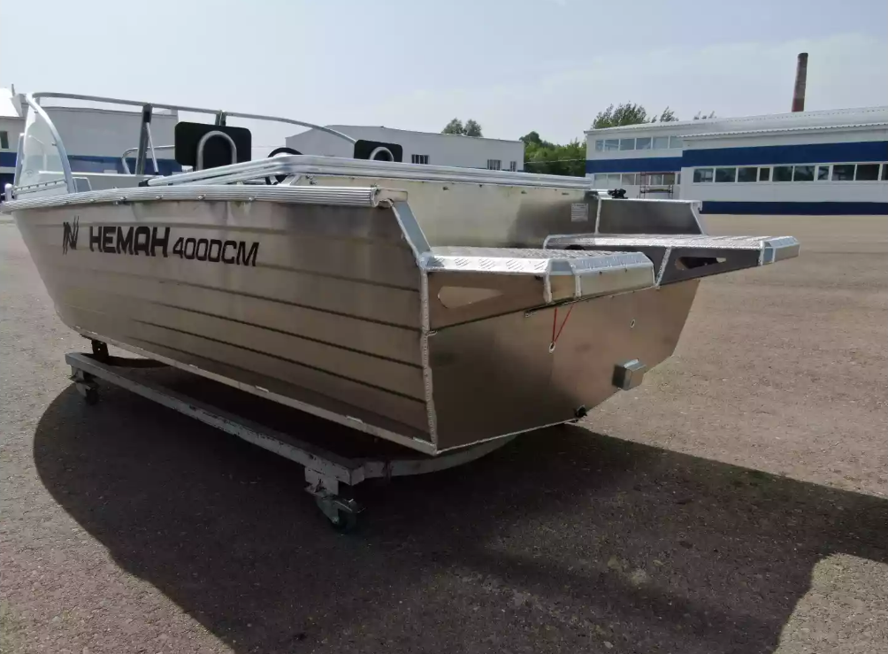 Алюминиевая лодка  Неман-400 DCM NEW в Якутске