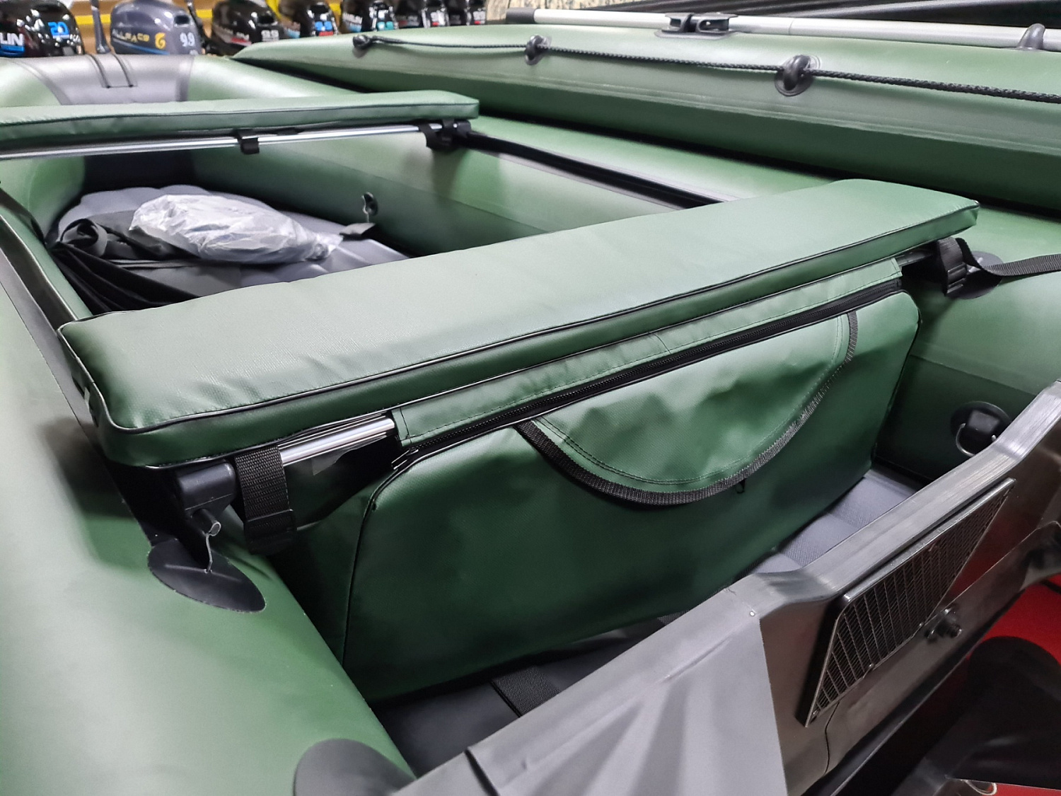 КОМПЛЕКТ МЯГКИХ НАКЛАДОК С СУМКОЙ ДЛЯ ЛОДОК 110Х20 ЗЕЛЕНЫЙ в Якутске