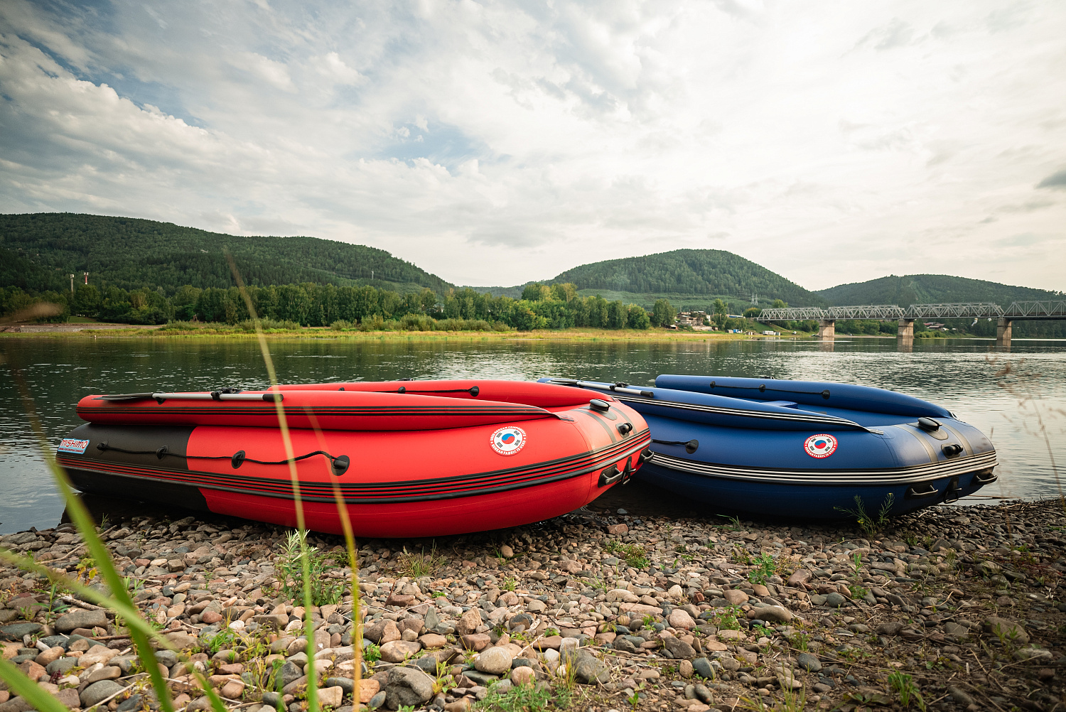 Лодка MISHIMO RIVER FJET PRO 410  под водомет в Якутске