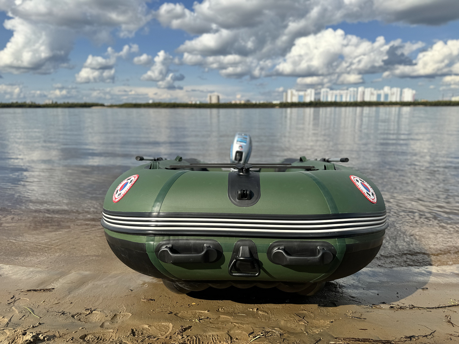 Лодка MISHIMO BIG FLOOR 400 в Якутске